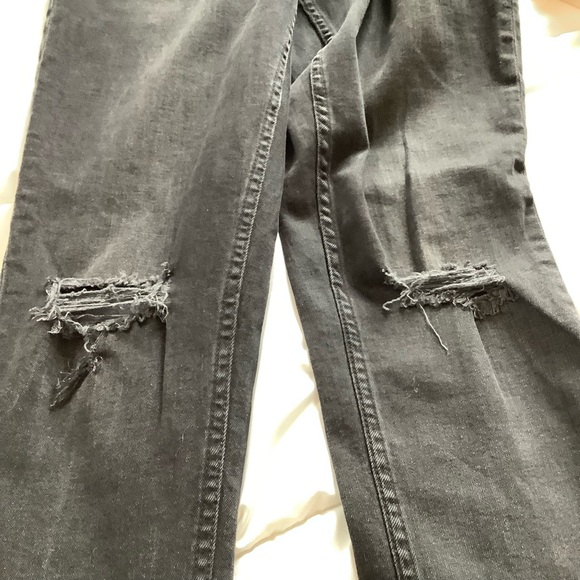 H&M Divided Skinny Denim Jeans Women's Size 12 Black Mid Rise Distressed Raw Hem - Picture 6 of 11